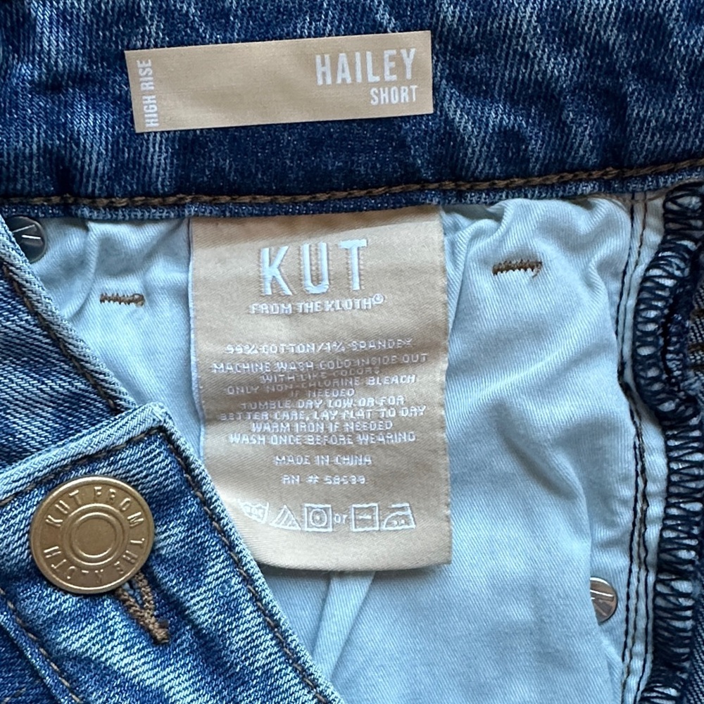 Kut from the Kloth Distressed Blue Jean Shorts Size 4 - Picture 6 of 11
